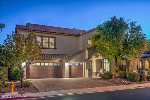 3917 San Esteban Ave, North Las Vegas, NV, 89084-2327 | Card Image