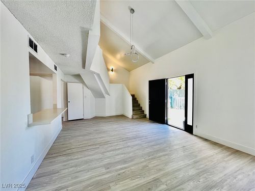 4281 White Sands Ave, Las Vegas, NV, 89121-4805 | Card Image