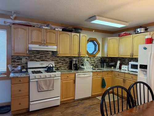 13 Tyminski Ln, Fair Haven, VT, 05743-9449 | Card Image