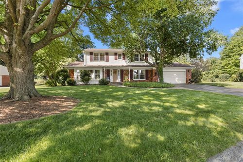 2632 Kopson Ct, Bloomfield Hills, MI, 48304-1748 | Card Image