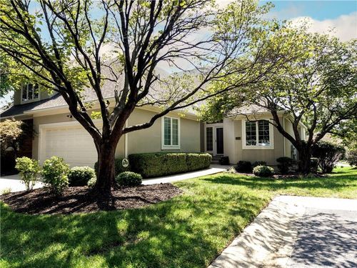 12940 Travis St, Overland Park, KS, 66209-4010 | Card Image