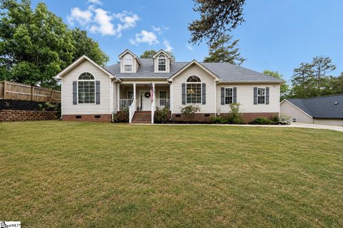 203 Stanley Dr, Greenville, SC, 29611-3029 | Card Image