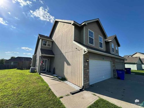 2402 Brooke Bnd, Junction City, KS, 66441-1418 | Card Image