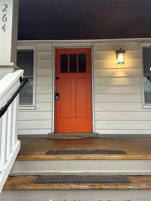 264 E Breckenridge St, Ferndale, MI, 48220-1320 | Card Image