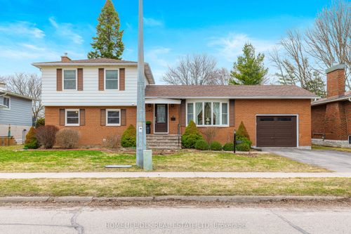 1243 Alwington St, Brockville, ON, K6V6A3 | Card Image