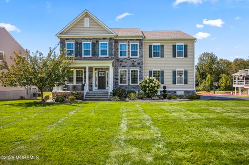 5 Continental Ct, Monroe, NJ, 08831-5355 | Card Image
