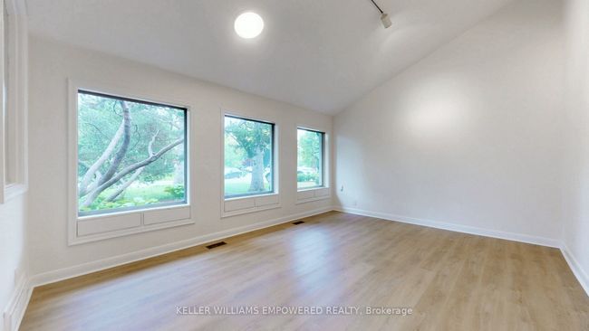34 Cedarbank Cres, House other with 4 bedrooms, 2 bathrooms and 3 parking in North York ON | Image 5