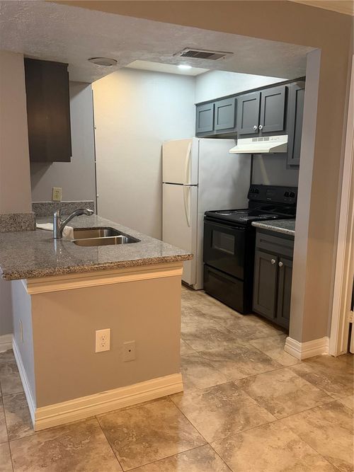 apt-205-3919 Fairmont Pkwy, Pasadena, TX, 77504-3062 | Card Image