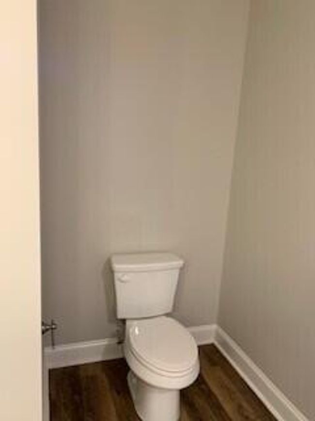 owner's bathroom | Image 14