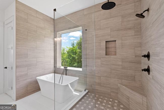 9720 Peninsula Dr, House other with 5 bedrooms, 5 bathrooms and 2 parking in GAinesville GA | Image 20
