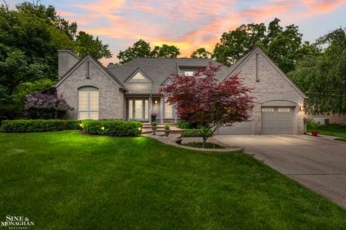 25963 Ridgewood Dr, Farmington Hills, MI, 48336-1064 | Card Image