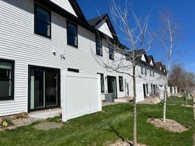 3405 Douglas Dr N, Townhouse with 3 bedrooms, 3 bathrooms and null parking in Crystal MN | Image 18