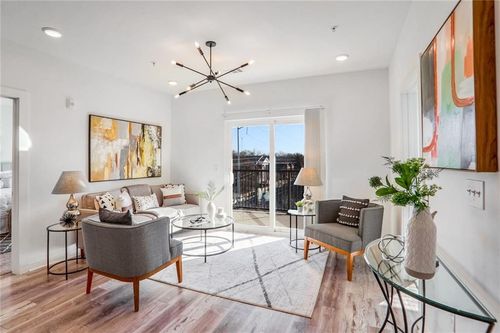 apt-320-525 Parkway Dr Ne, Atlanta, GA, 30308-2732 | Card Image