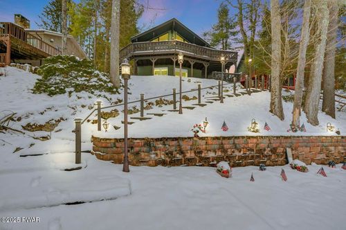 7 Woodpoint Ct, LAKE ARIEL, PA, 18436 | Card Image