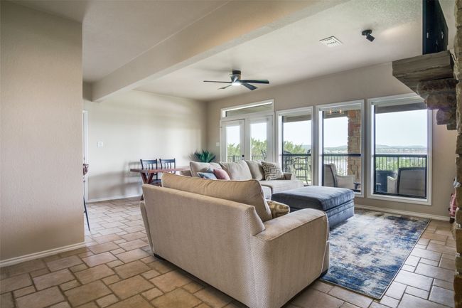 101 Eagle Pt, Condo with 2 bedrooms, 2 bathrooms and null parking in Graford TX | Image 10