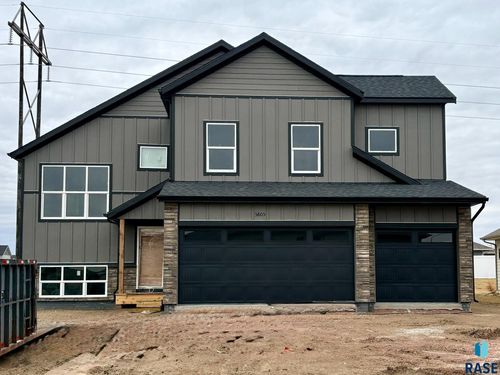 5805 S Spirea Ave Avenue, Sioux Falls, SD, 57108 | Card Image