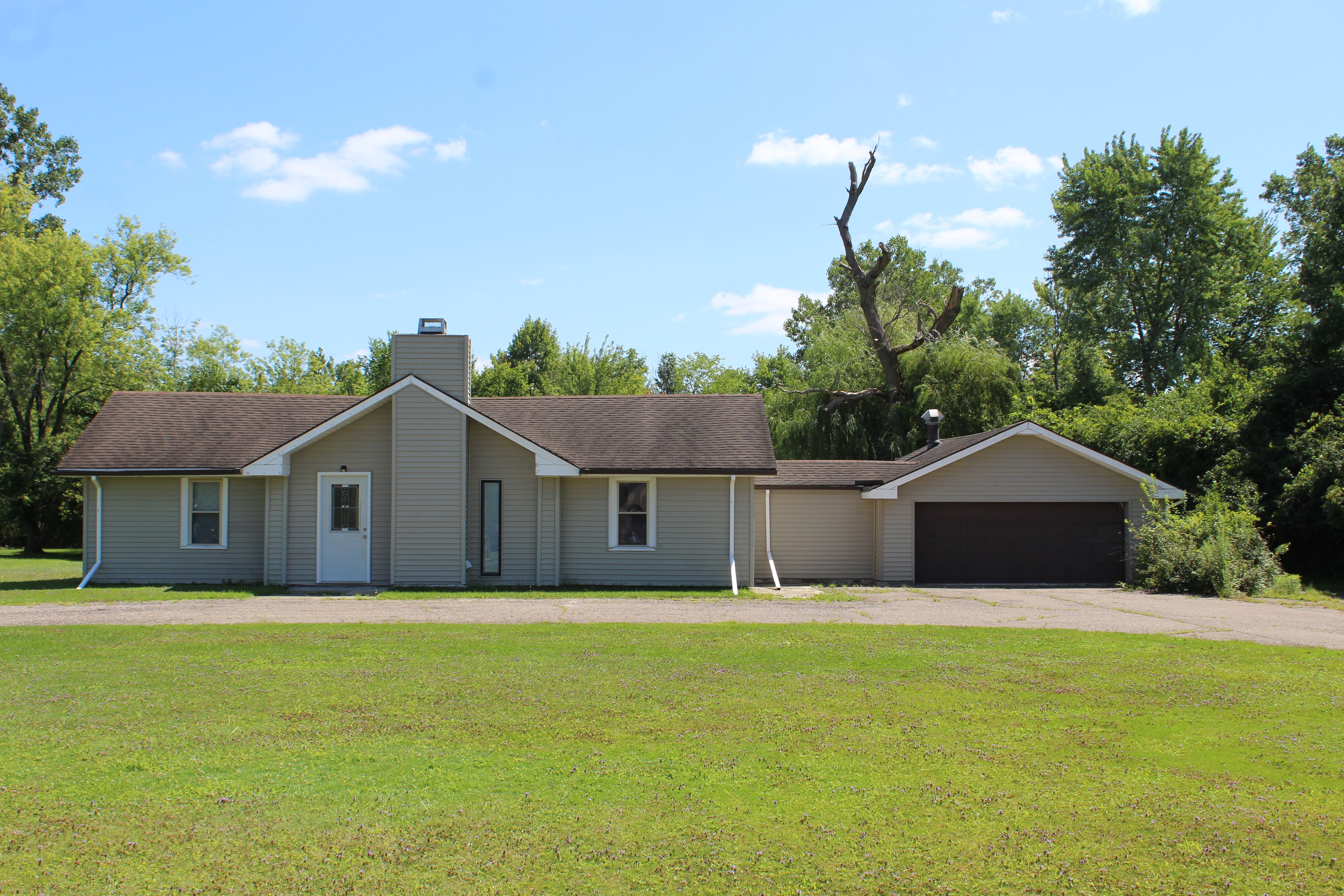 Ravine St, Southfield, MI 48033