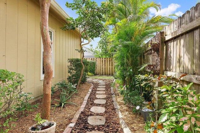 6238 Dania St, House other with 3 bedrooms, 2 bathrooms and null parking in Jupiter FL | Image 19