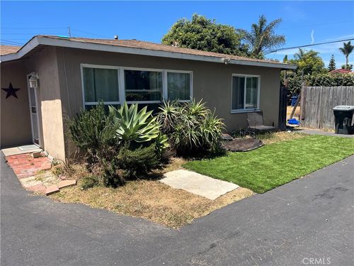 d-680 E 18th St, Costa Mesa, CA, 92627 | Card Image