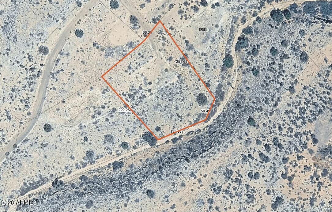 Land in Rimrock