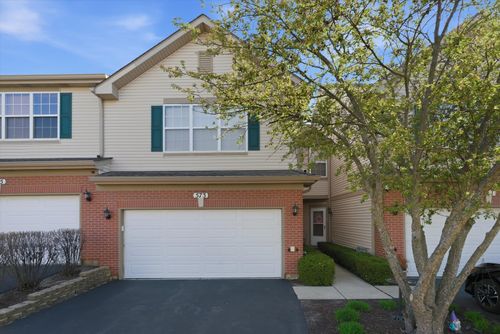 573 N Fox Trl, Round Lake, IL, 60073-2355 | Card Image