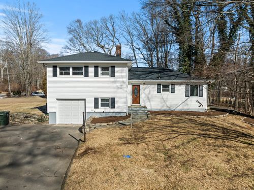 1 Wakerobin Road, Norwalk, CT, 06851 | Card Image