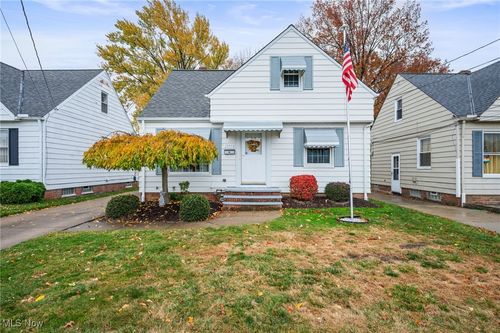 29950 Elgin Rd, Wickliffe, OH, 44092-1730 | Card Image