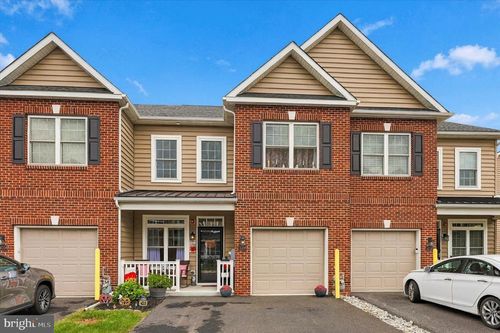 16708 River View Cir, BRISTOL, PA, 19007-1300 | Card Image