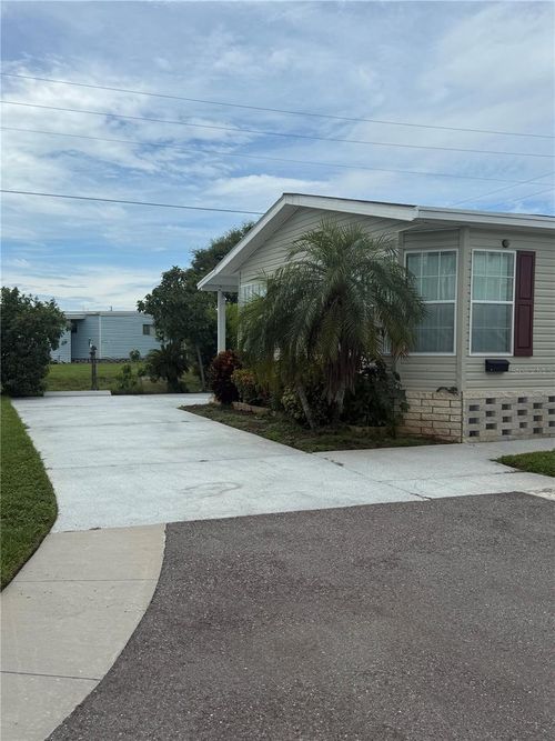 34709 Lake Dr N, PINELLAS PARK, FL, 33781-2649 | Card Image