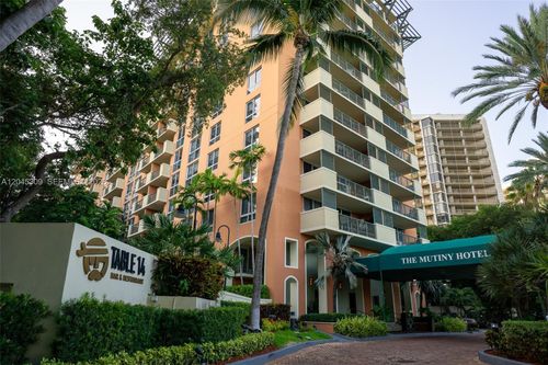 716-2951 S Bayshore Dr, Coconut Grove, FL, 33133-6002 | Card Image