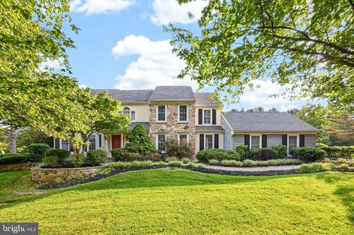 375 Country Ln, PHOENIXVILLE, PA, 19460-1713 | Card Image