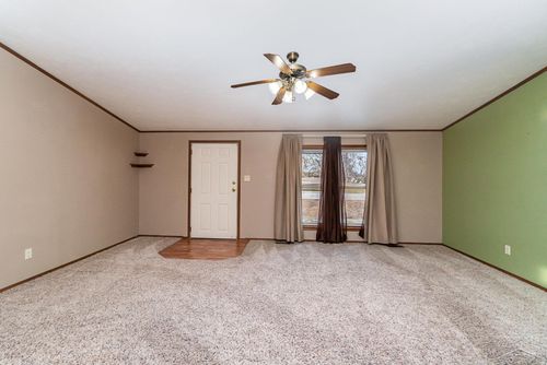 2243 Bullock Rd, Bay City, MI, 48708-9654 | Card Image