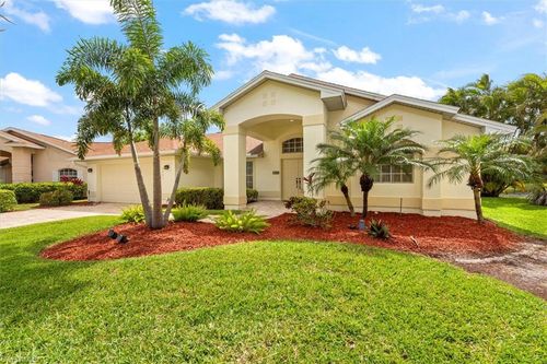 9241 Bramble Ct, FORT MYERS, FL, 33919-8352 | Card Image