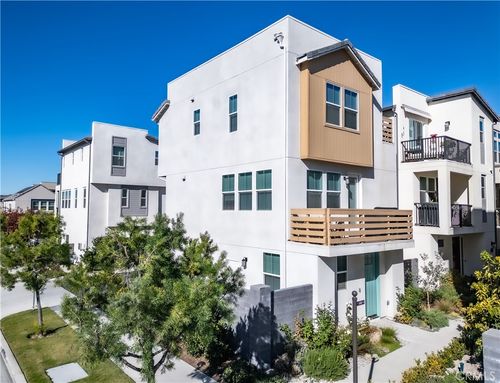 36 Crown Point Dr, Rancho Mission Viejo, CA, 92694-1647 | Card Image