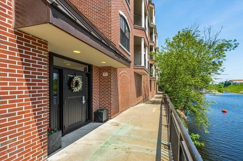 apt-201-52 Main St, Nashua, NH, 03064-2700 | Card Image