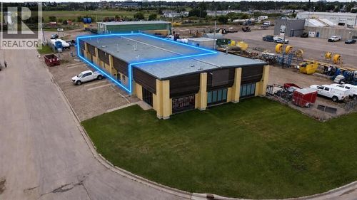 4201 52 Street, Lloydminster, SK, S9V2B4 | Card Image