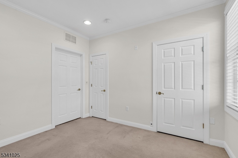Residential Lease in Bridgewater Twp. 3