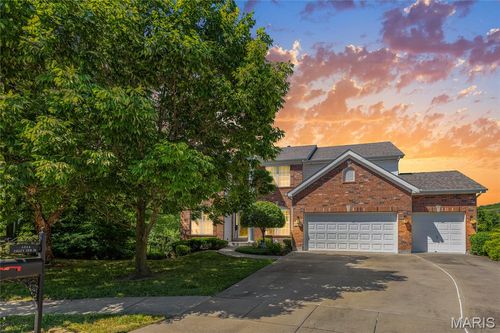 6844 Eagles View Dr, Pacific, MO, 63069-6323 | Card Image