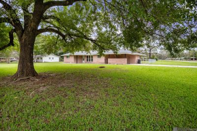 9570 Lansdowne Rd, House other with 3 bedrooms, 2 bathrooms and null parking in Baton Rouge LA | Image 1