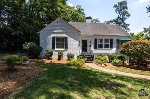 425 Ashley Pl, Macon, GA, 31204-1907 | Card Image
