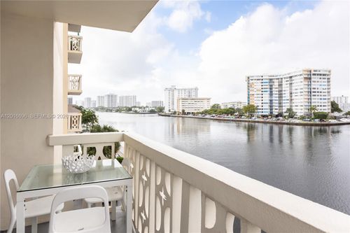 320-1817 S Ocean Dr, Hallandale Beach, FL, 33009-4936 | Card Image