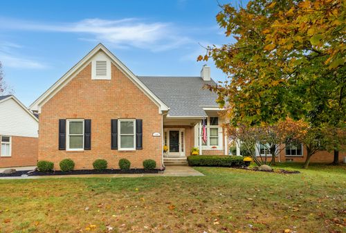 1166 Sugar Creek Dr, Rochester Hills, MI, 48307-4687 | Card Image