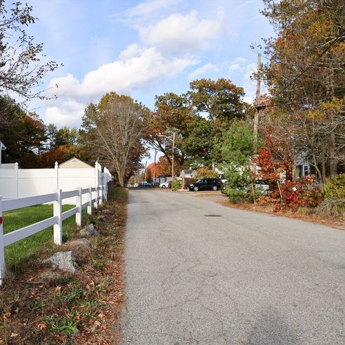 6 Leicester St, North Billerica, MA, 01862 | Card Image