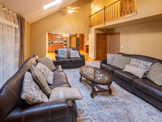 1707 Frediani Ct, House other with 5 bedrooms, 5 bathrooms and 2 parking in Mount Prospect IL | Image 11
