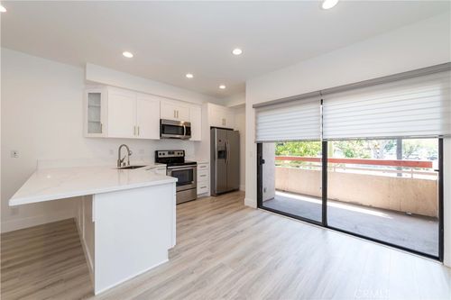 226-941 Carson St, Carson, CA, 90745-2603 | Card Image