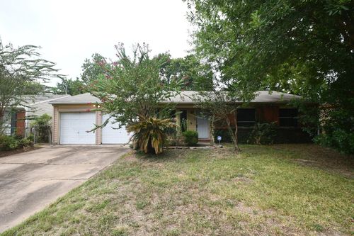 4231 S Acres Dr, Houston, TX, 77047-1136 | Card Image