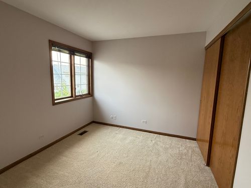4884 Westhaven Ct, Hoffman Estates, IL, 60010-5534 | Card Image