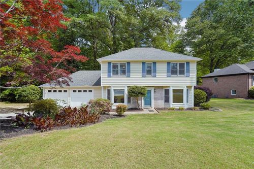 1172 Dogwood Forest Dr Ne, Marietta, GA, 30068-2329 | Card Image