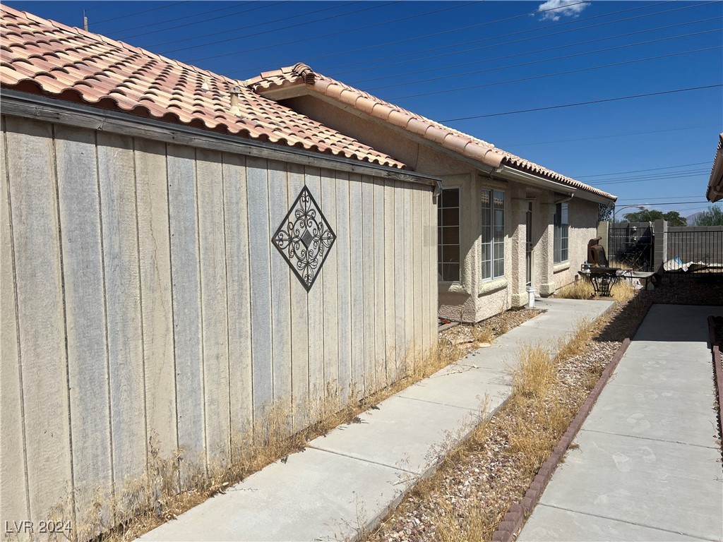 Sarajane Ln, Las Vegas, NV 89107