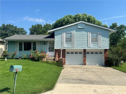 1405 Carrol Dr, Pleasant Hill, MO, 64080-1137 | Card Image